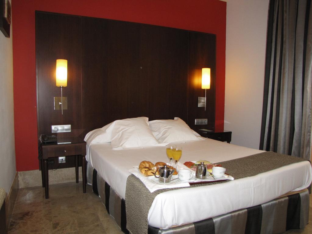 Hotel Boutique Atrio Valladolid Zimmer foto